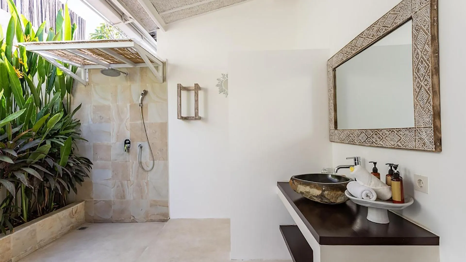 Villa Tabatha By Optimum Bali Villas Canggu  Indonesia